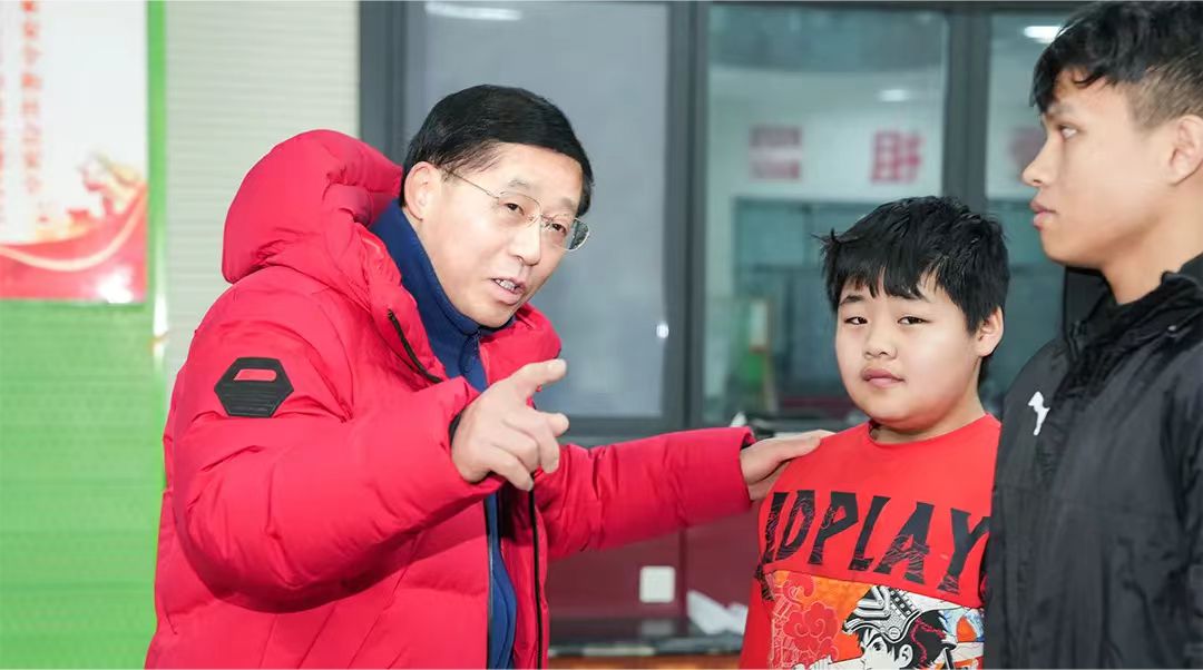 名俱乐部每