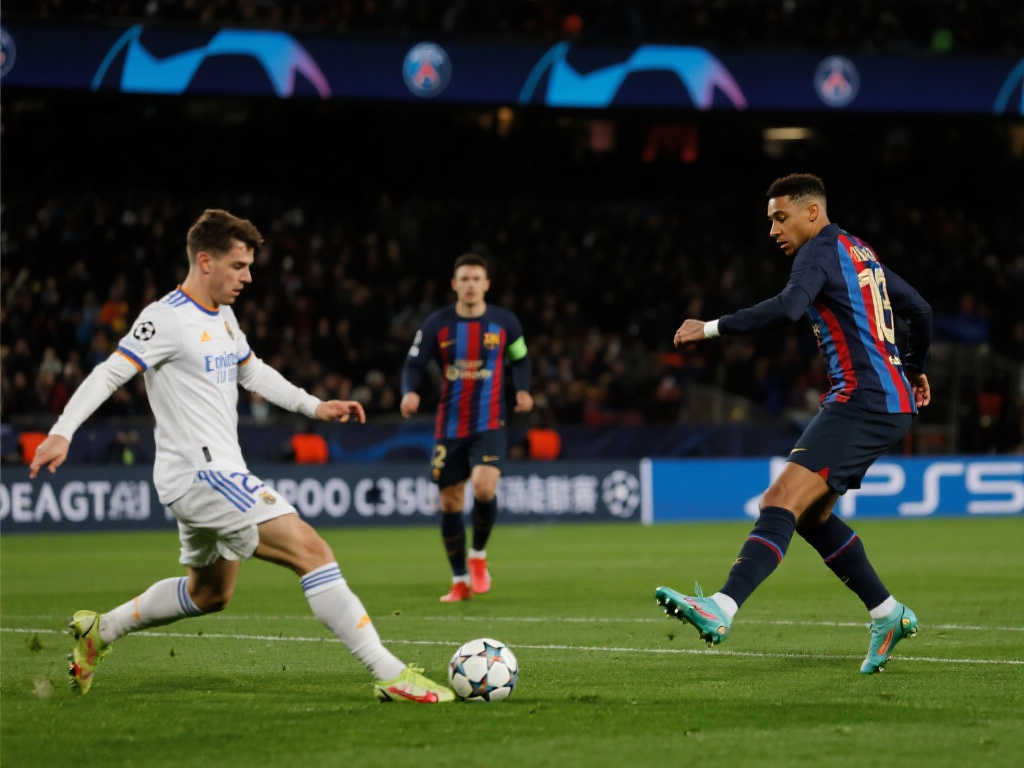 德裏克一人 德裏克一人