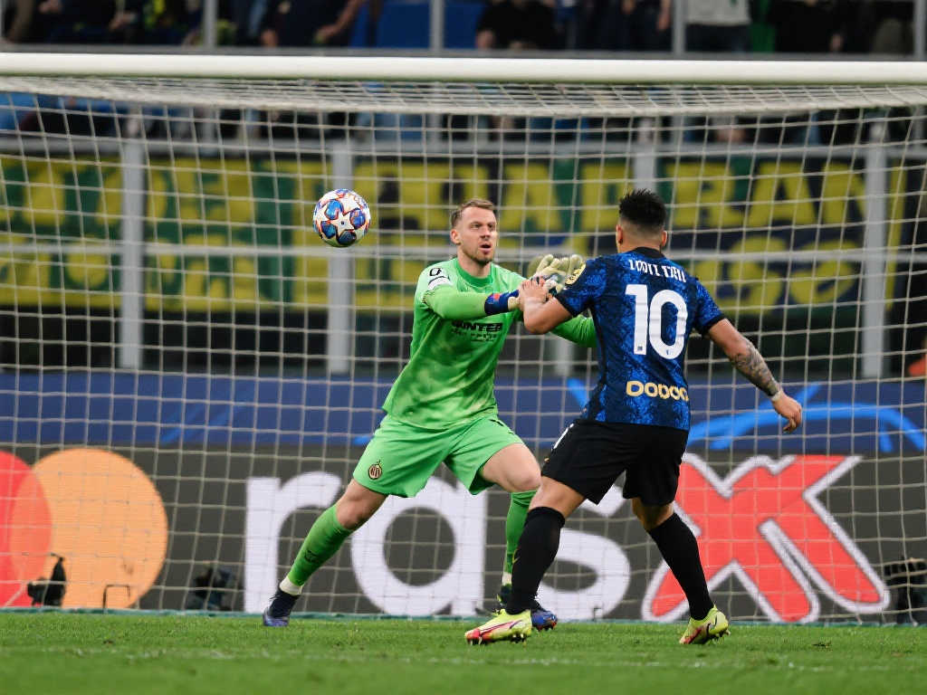 并表明他对 并表明他对